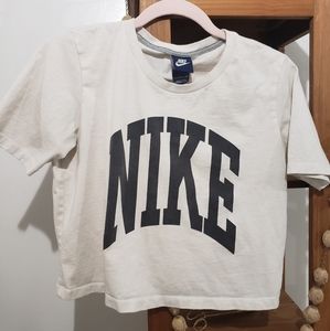 Nike cropped sportie t-shirt